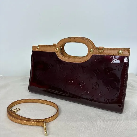 Louis Vuitton Amarante Monogram Vernis Roxbury Drive Bag - Picture 6 of 12